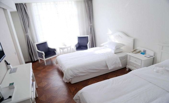 旅顺新装修宾馆机房搭建监控安装WIFI覆盖